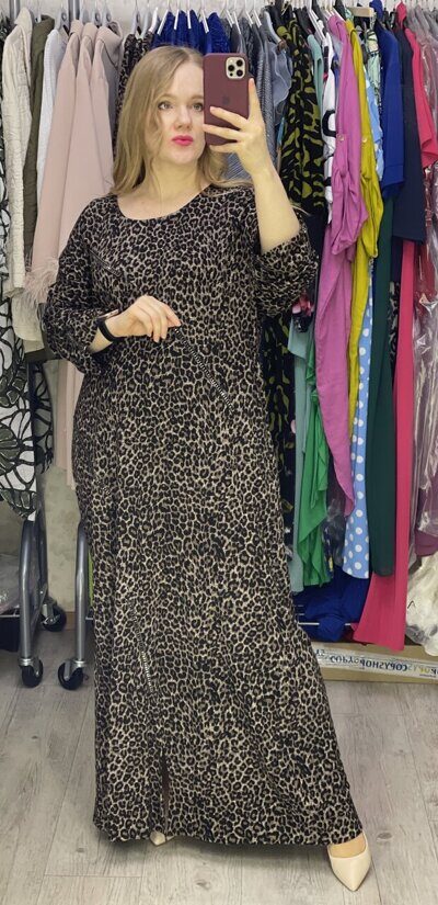 Платье нарядное в пол прямого кроя цвет леопард